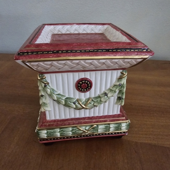 Fitz and Floyd Classics Vintage Equestrian Pillar Candle Holder Pedestal – Acorn - Picture 6 of 11